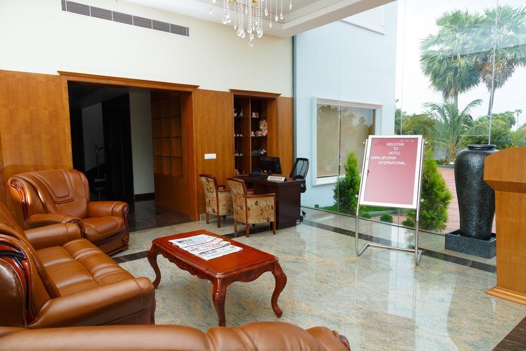 Hotel Gopalapuram International Pollāchi Eksteriør billede