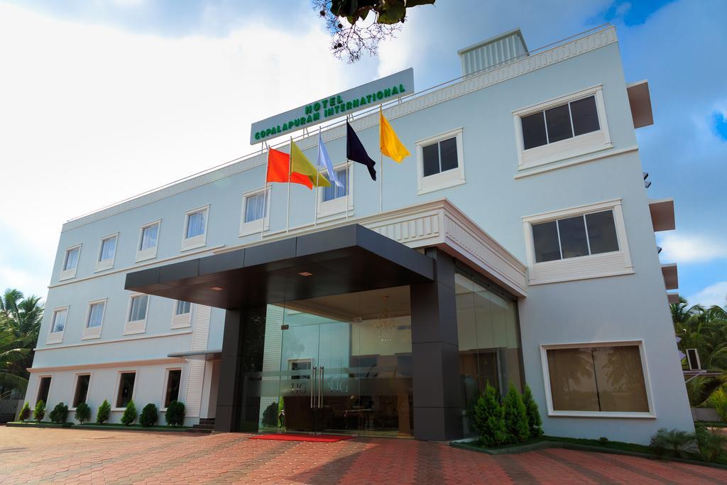 Hotel Gopalapuram International Pollāchi Eksteriør billede